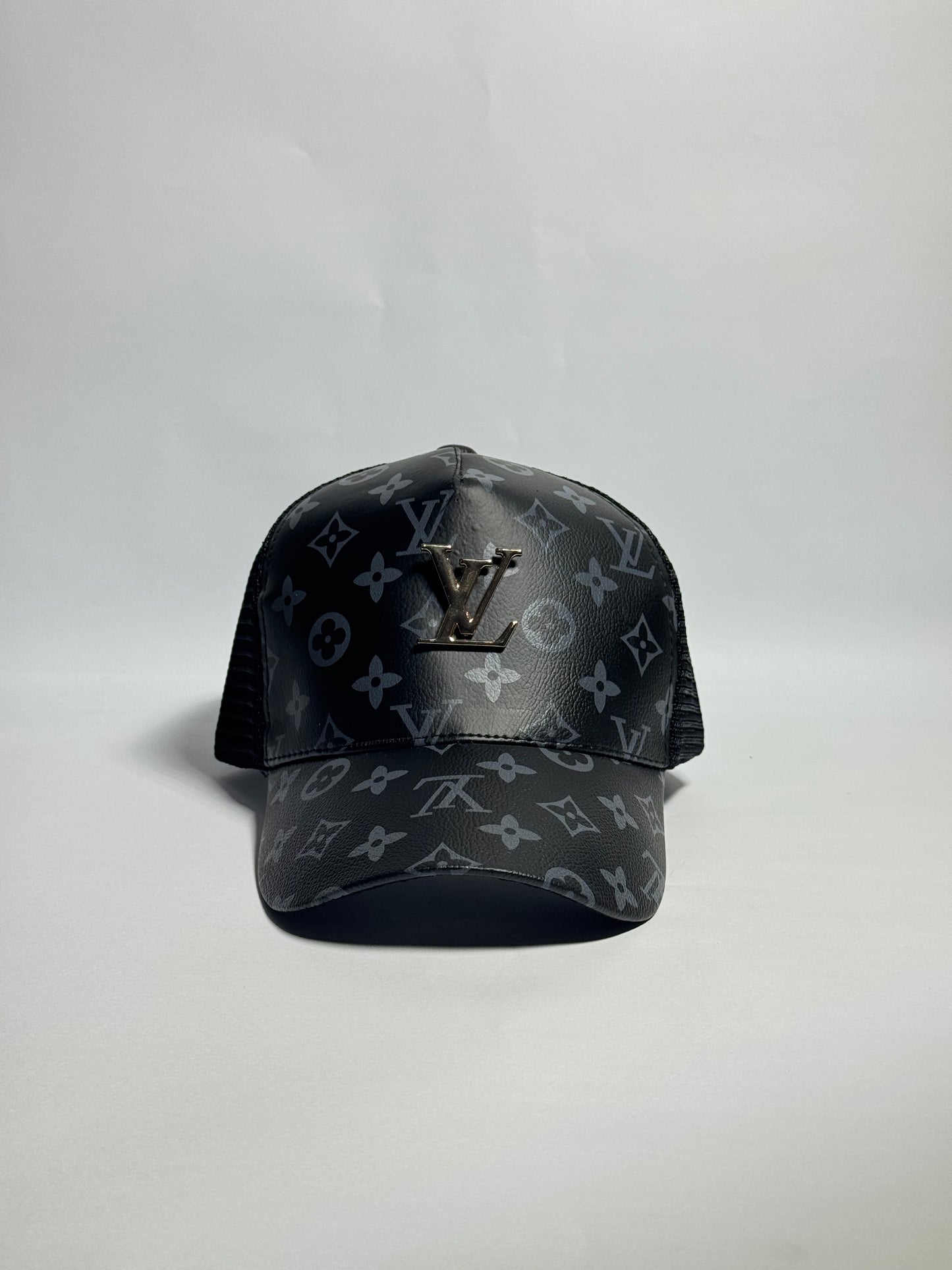 'LV' Patterned Logo Trucker Cap-Black